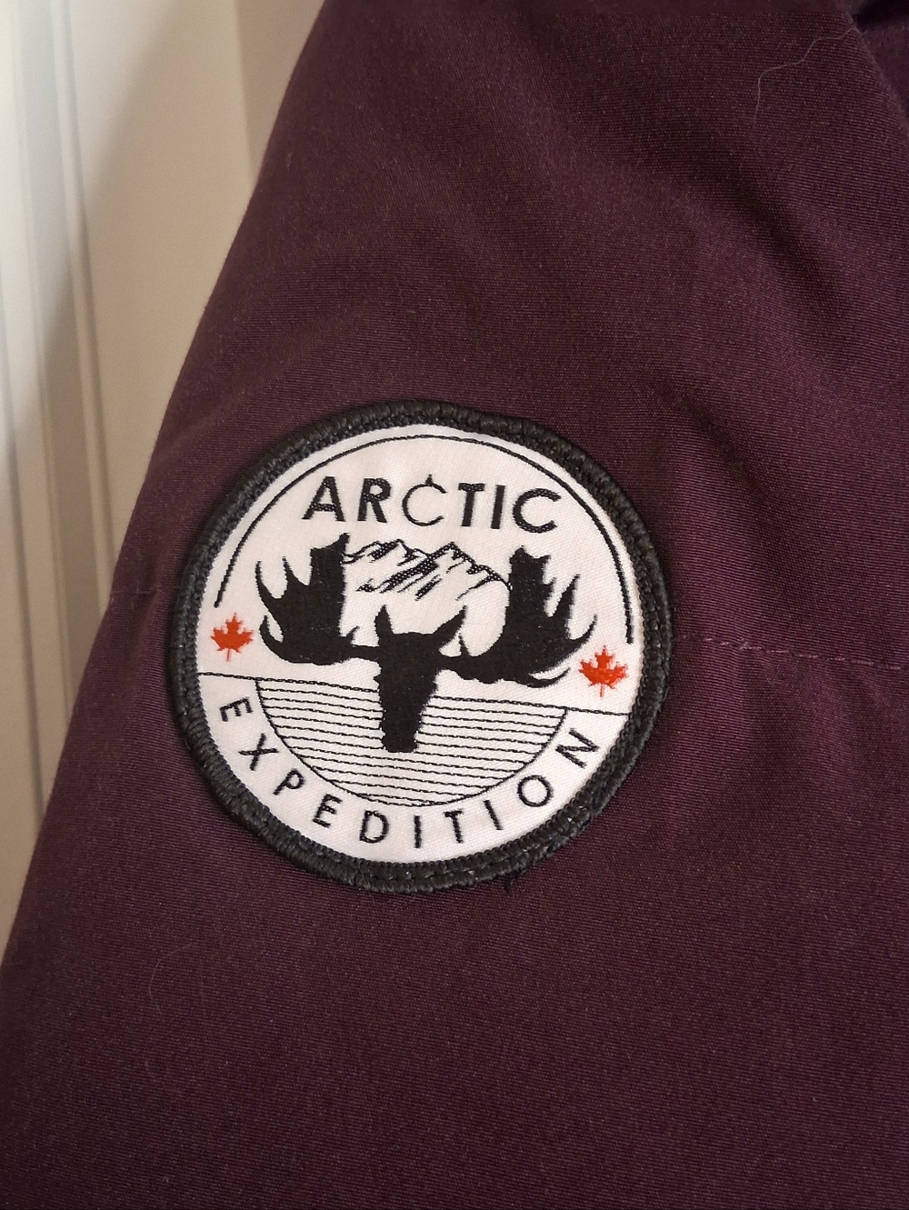 Arctic Expedition Hooded Down Parka Jacket Coat Sz Med Burgundy Like New Canada - Picture 13 of 16